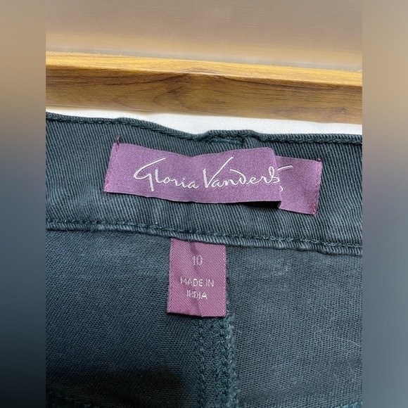 Gloria Vanderbilt size 10 black Amanda straight leg jeans - Picture 5 of 7